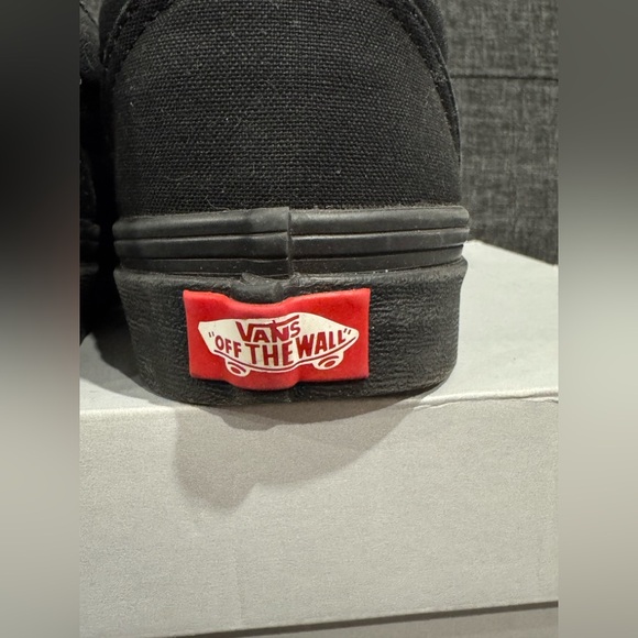 Vans Old Skool Womens Size 6.5 Men 5 Triple Black Athletic Skateboard Sneakers - Picture 15 of 16